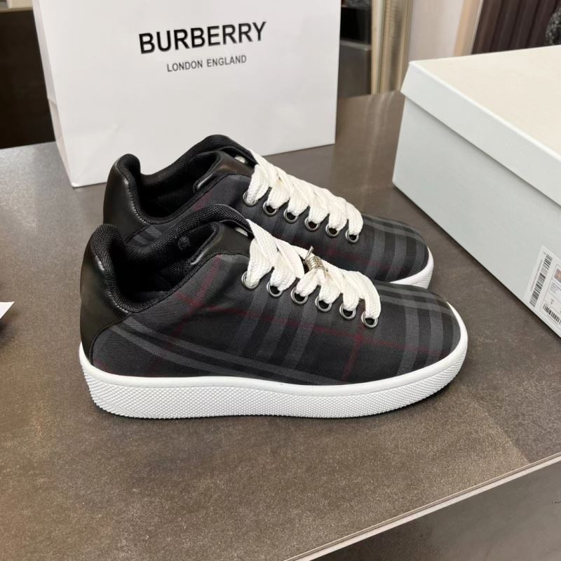 Burberry Low Shoes